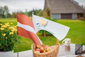 satiksanas latvija salidojuma tiekas remigrantu gimenes no vidzemes