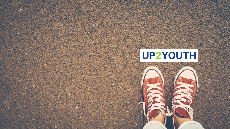 up2youth demokratiska nakotne atbildigas jauniesu rokas