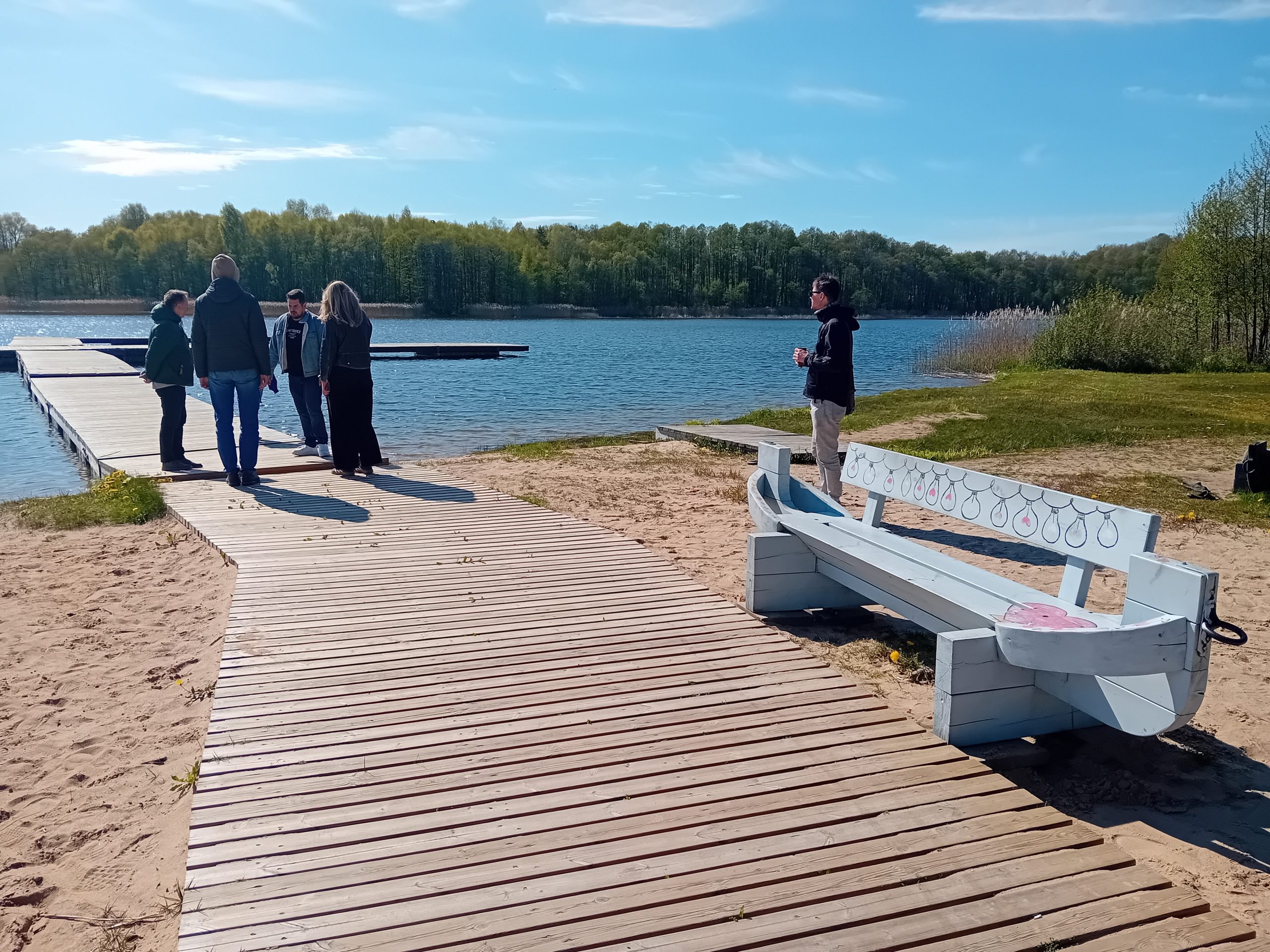vidzeme buves cetras visiem pieejamas pontonu laipas