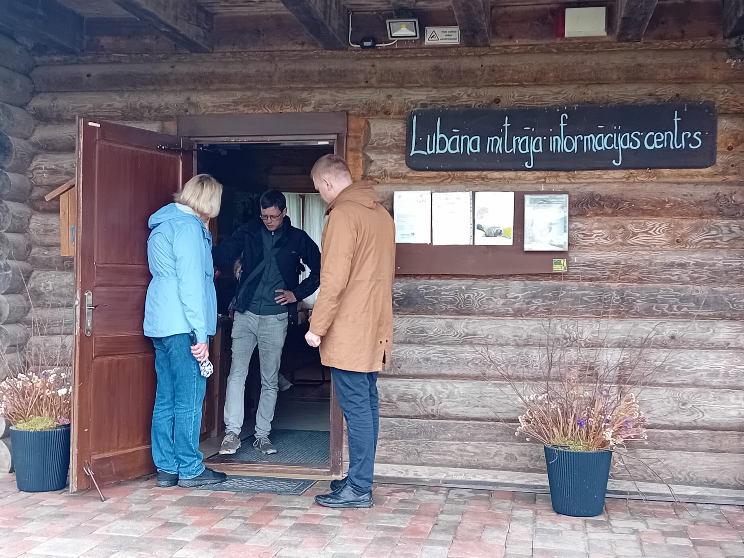 vidzeme buves cetras visiem pieejamas pontonu laipas