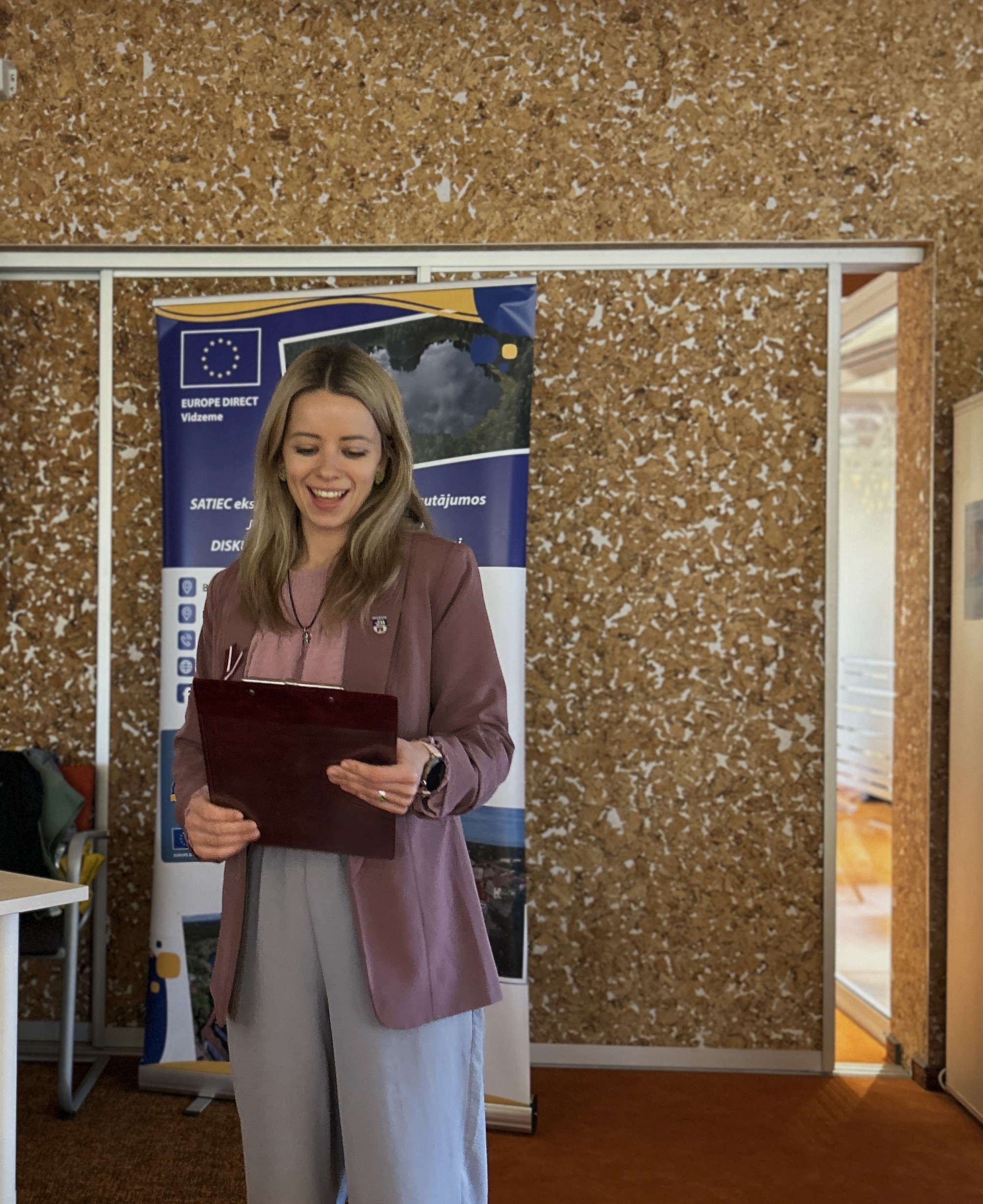 celosana ka cels uz izpratni par eiropas un pasaules vertibam